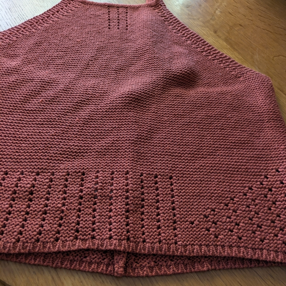 3/$15 Active USA Knit Halter Top in Rust Orange Large - Picture 3 of 6